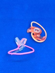 耳輪ゴム付き加工